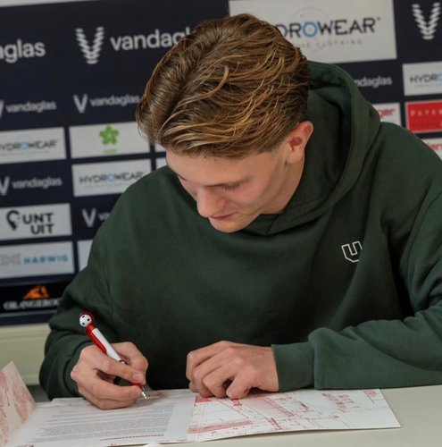 Screenshot_20251212_175115_Facebook