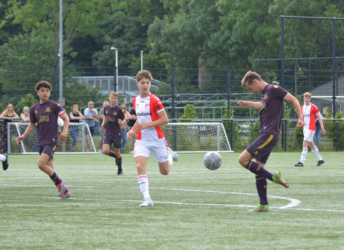 Fotoreportage FC Groningen o16 - FC Emmen o16, oefenwedstrijd