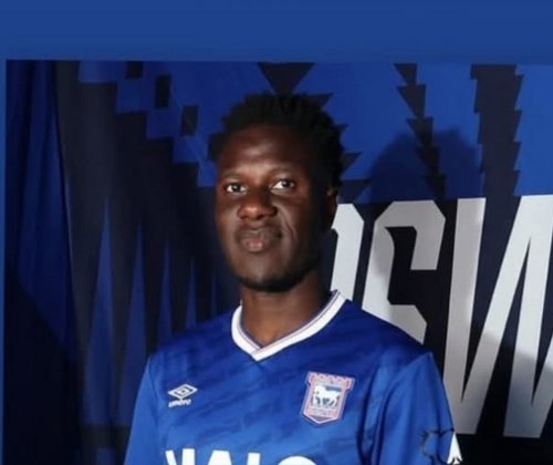 Oud FC Groninger Azor Matusiwa maakt stap naar Engeland