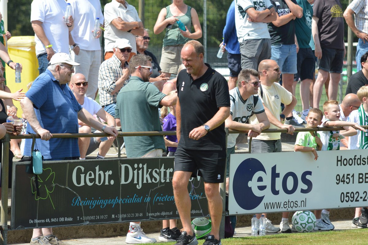 Dick Lukkien wil nog graag vier nieuwe spelers 