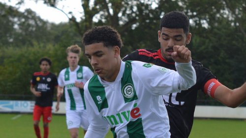 FC Groningen heeft contract van Yenio Holder opengebroken en verlengt.