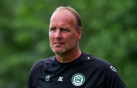 Dick Lukkien over de wedstrijd AZ - FC Groningen en over de jonge talenten in zijn selectie