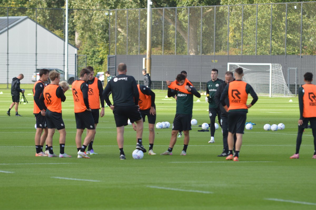 Foto's training FC Groningen