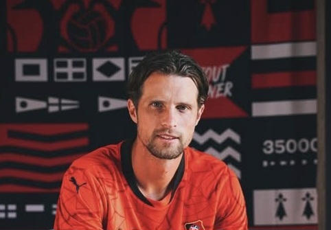 Oud FC Groningen speler Hans Hateboer op weg naar Olympique Lyon
