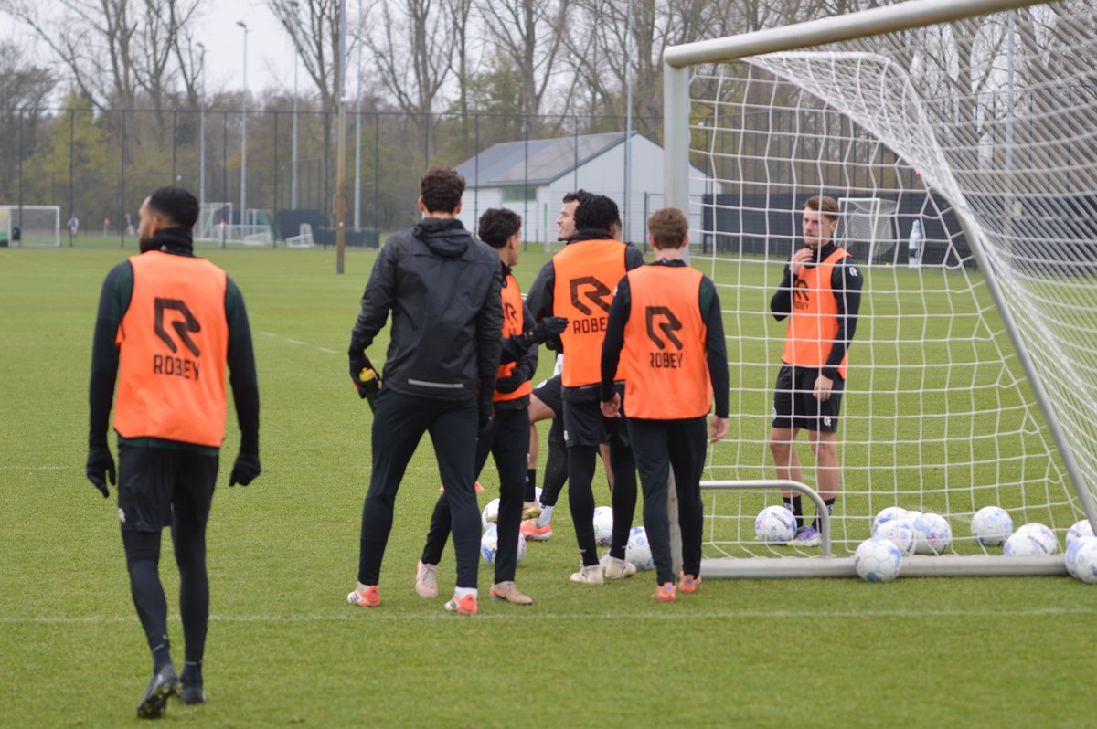 Foto's training FC Groningen