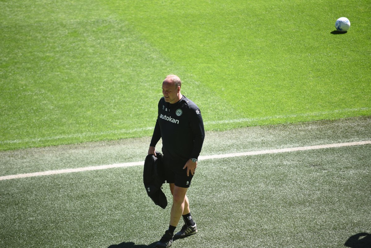 Dick Lukkien over de wedstrijd tegen Excelsior en fotoalbum training hedenmorgen