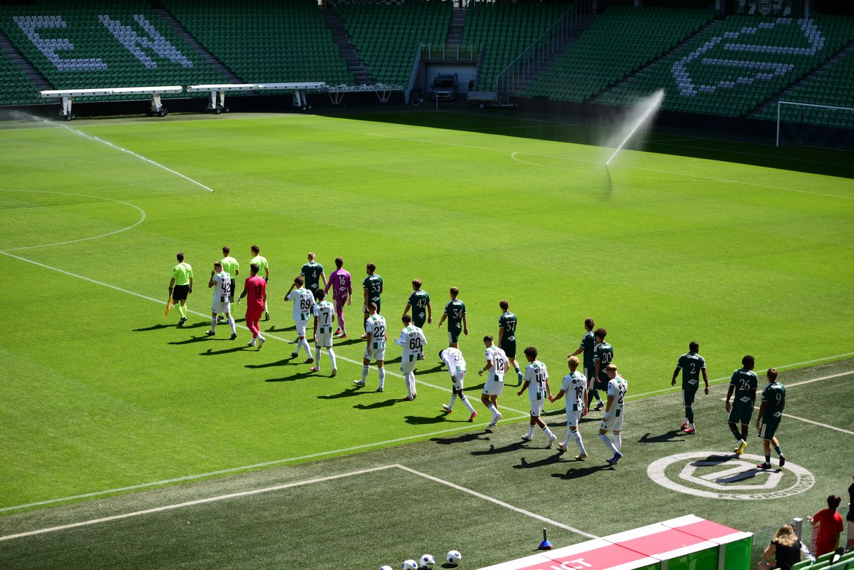 Combinatieteam FC Groningen wint van combinatieteam PEC Zwolle in Euroborg
